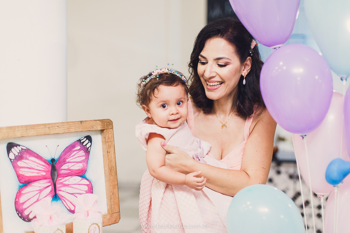 festa infantil linda, feita na casa de festa Zueira, na Praia da Costa, Vila Velha ES. Tássila Costa fotografia, Luísa 1 ano, fotografia de festa infantil na Praia da Costa