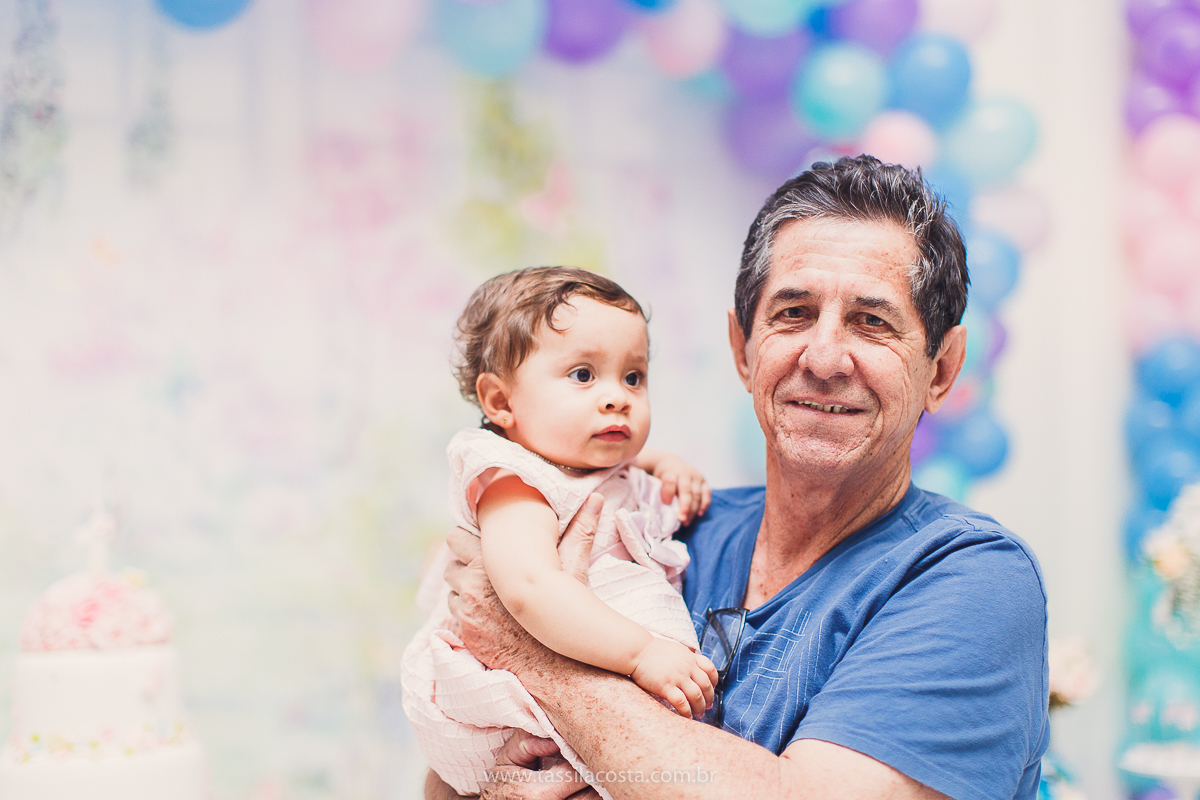 festa infantil linda, feita na casa de festa Zueira, na Praia da Costa, Vila Velha ES. Tássila Costa fotografia, Luísa 1 ano, fotografia de festa infantil na Praia da Costa