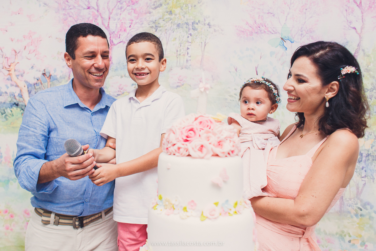 festa infantil linda, feita na casa de festa Zueira, na Praia da Costa, Vila Velha ES. Tássila Costa fotografia, Luísa 1 ano, fotografia de festa infantil na Praia da Costa