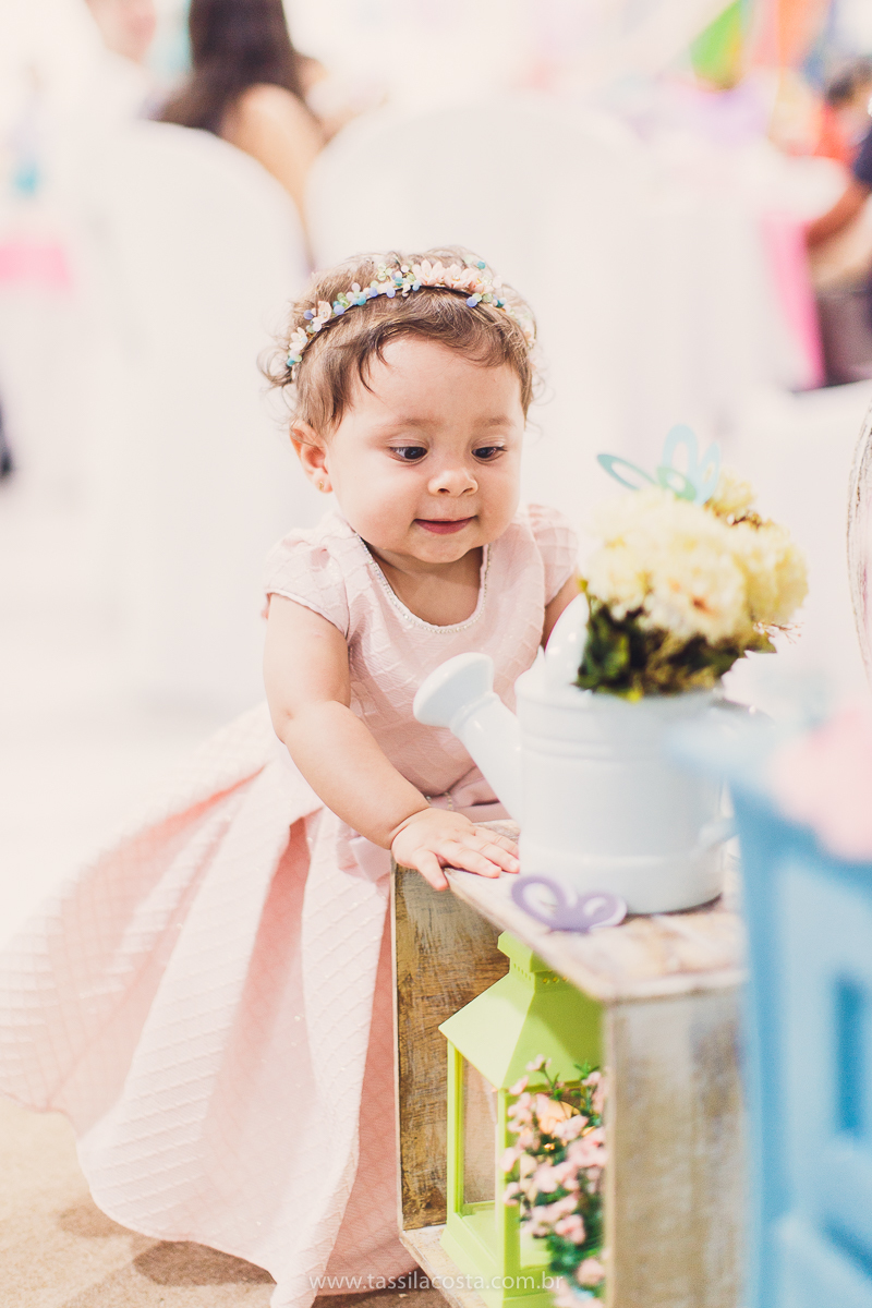 festa infantil linda, feita na casa de festa Zueira, na Praia da Costa, Vila Velha ES. Tássila Costa fotografia, Luísa 1 ano, fotografia de festa infantil na Praia da Costa