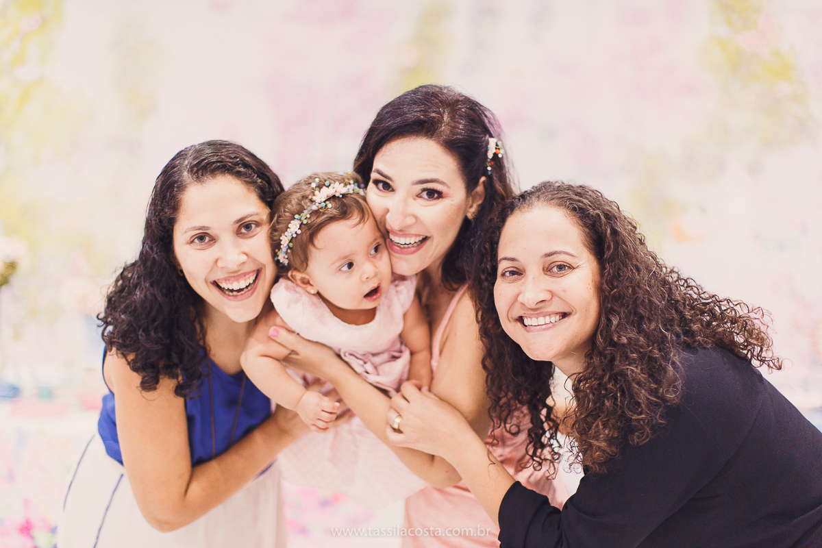 festa infantil linda, feita na casa de festa Zueira, na Praia da Costa, Vila Velha ES. Tássila Costa fotografia, Luísa 1 ano, fotografia de festa infantil na Praia da Costa
