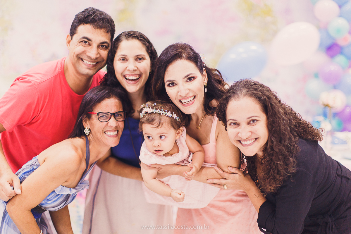 festa infantil linda, feita na casa de festa Zueira, na Praia da Costa, Vila Velha ES. Tássila Costa fotografia, Luísa 1 ano, fotografia de festa infantil na Praia da Costa