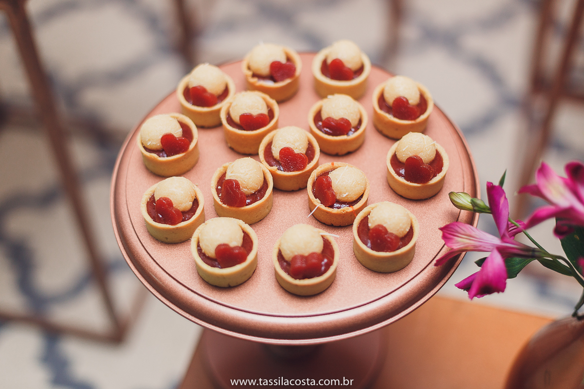 Danuza 50 anos, fotos lindas de aniversário de 50 anos, fotografia de festa de 50 anos na Praia da Costa em Vila Velha ES, fotos lindas, Tássila Costa fotografia, decoração linda para festa de adulto, Tássila Costa fotografia