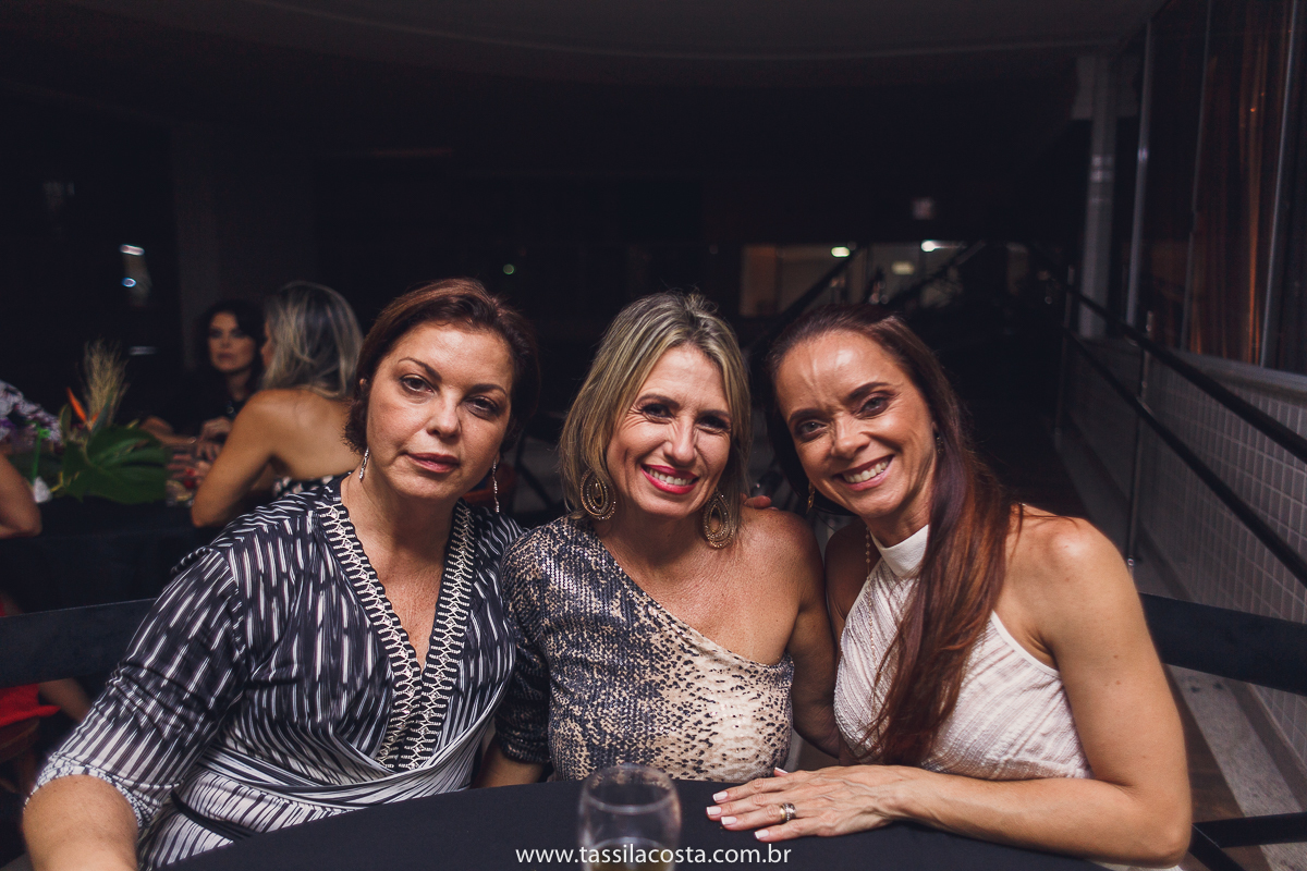 Danuza 50 anos, fotos lindas de aniversário de 50 anos, fotografia de festa de 50 anos na Praia da Costa em Vila Velha ES, fotos lindas, Tássila Costa fotografia, decoração linda para festa de adulto, Tássila Costa fotografia