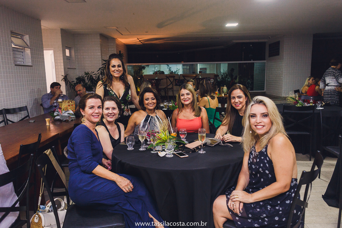 Danuza 50 anos, fotos lindas de aniversário de 50 anos, fotografia de festa de 50 anos na Praia da Costa em Vila Velha ES, fotos lindas, Tássila Costa fotografia, decoração linda para festa de adulto, Tássila Costa fotografia