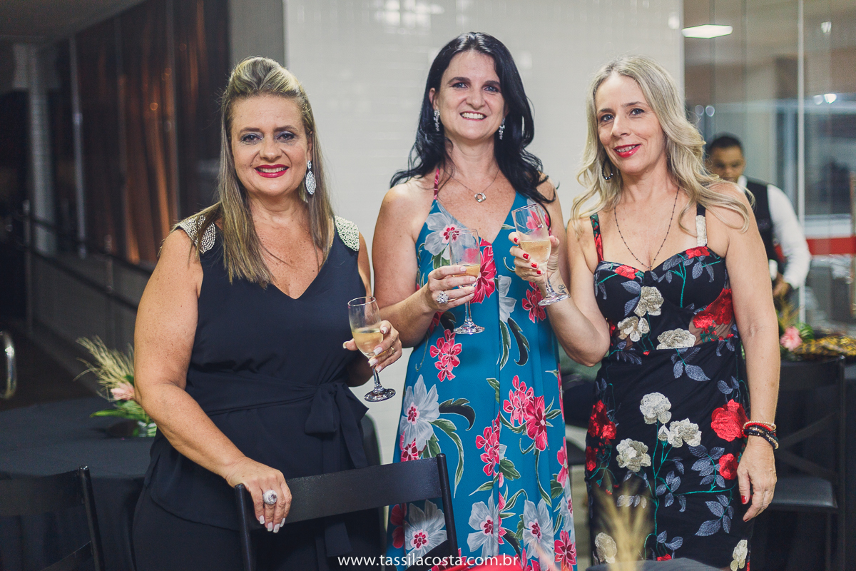 Danuza 50 anos, fotos lindas de aniversário de 50 anos, fotografia de festa de 50 anos na Praia da Costa em Vila Velha ES, fotos lindas, Tássila Costa fotografia, decoração linda para festa de adulto, Tássila Costa fotografia