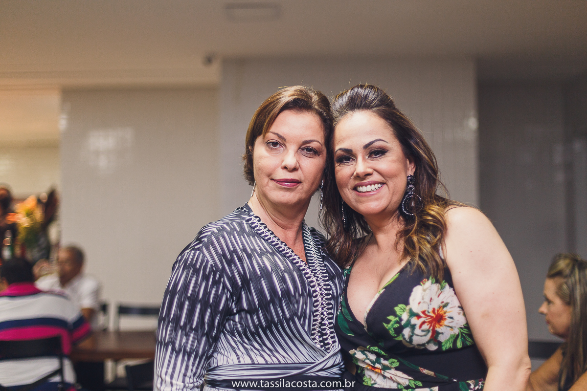 Danuza 50 anos, fotos lindas de aniversário de 50 anos, fotografia de festa de 50 anos na Praia da Costa em Vila Velha ES, fotos lindas, Tássila Costa fotografia, decoração linda para festa de adulto, Tássila Costa fotografia