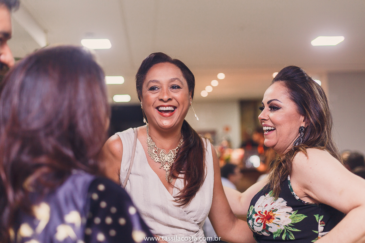 Danuza 50 anos, fotos lindas de aniversário de 50 anos, fotografia de festa de 50 anos na Praia da Costa em Vila Velha ES, fotos lindas, Tássila Costa fotografia, decoração linda para festa de adulto, Tássila Costa fotografia