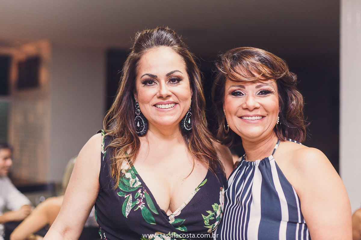 Danuza 50 anos, fotos lindas de aniversário de 50 anos, fotografia de festa de 50 anos na Praia da Costa em Vila Velha ES, fotos lindas, Tássila Costa fotografia, decoração linda para festa de adulto, Tássila Costa fotografia