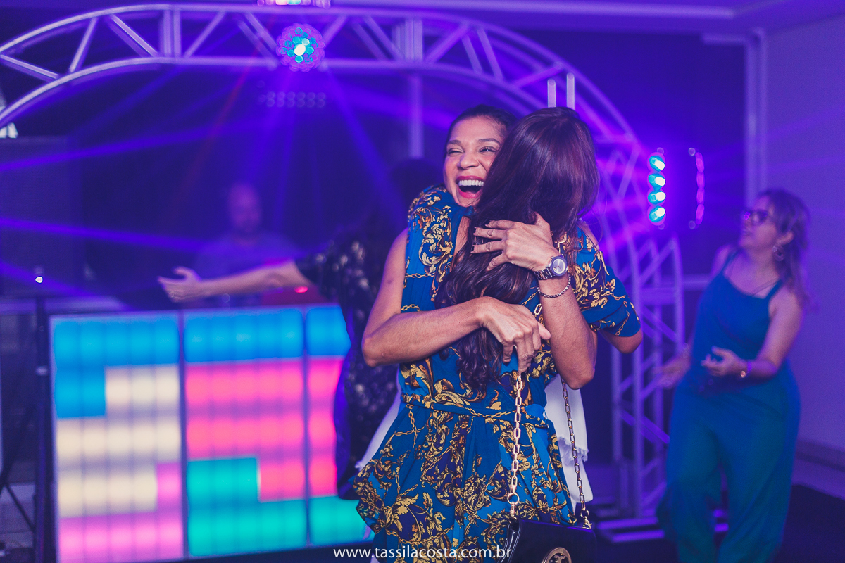 Danuza 50 anos, fotos lindas de aniversário de 50 anos, fotografia de festa de 50 anos na Praia da Costa em Vila Velha ES, fotos lindas, Tássila Costa fotografia, decoração linda para festa de adulto, Tássila Costa fotografia