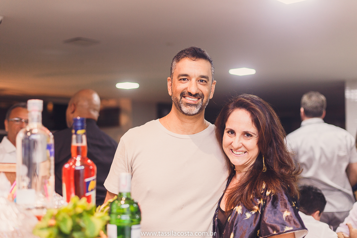 Danuza 50 anos, fotos lindas de aniversário de 50 anos, fotografia de festa de 50 anos na Praia da Costa em Vila Velha ES, fotos lindas, Tássila Costa fotografia, decoração linda para festa de adulto, Tássila Costa fotografia