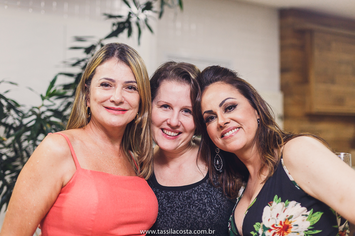 Danuza 50 anos, fotos lindas de aniversário de 50 anos, fotografia de festa de 50 anos na Praia da Costa em Vila Velha ES, fotos lindas, Tássila Costa fotografia, decoração linda para festa de adulto, Tássila Costa fotografia