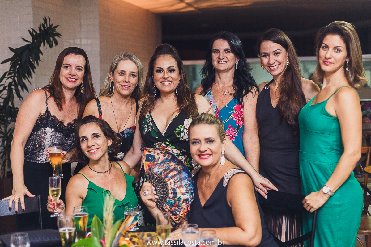 Danuza 50 anos, fotos lindas de aniversário de 50 anos, fotografia de festa de 50 anos na Praia da Costa em Vila Velha ES, fotos lindas, Tássila Costa fotografia, decoração linda para festa de adulto, Tássila Costa fotografia