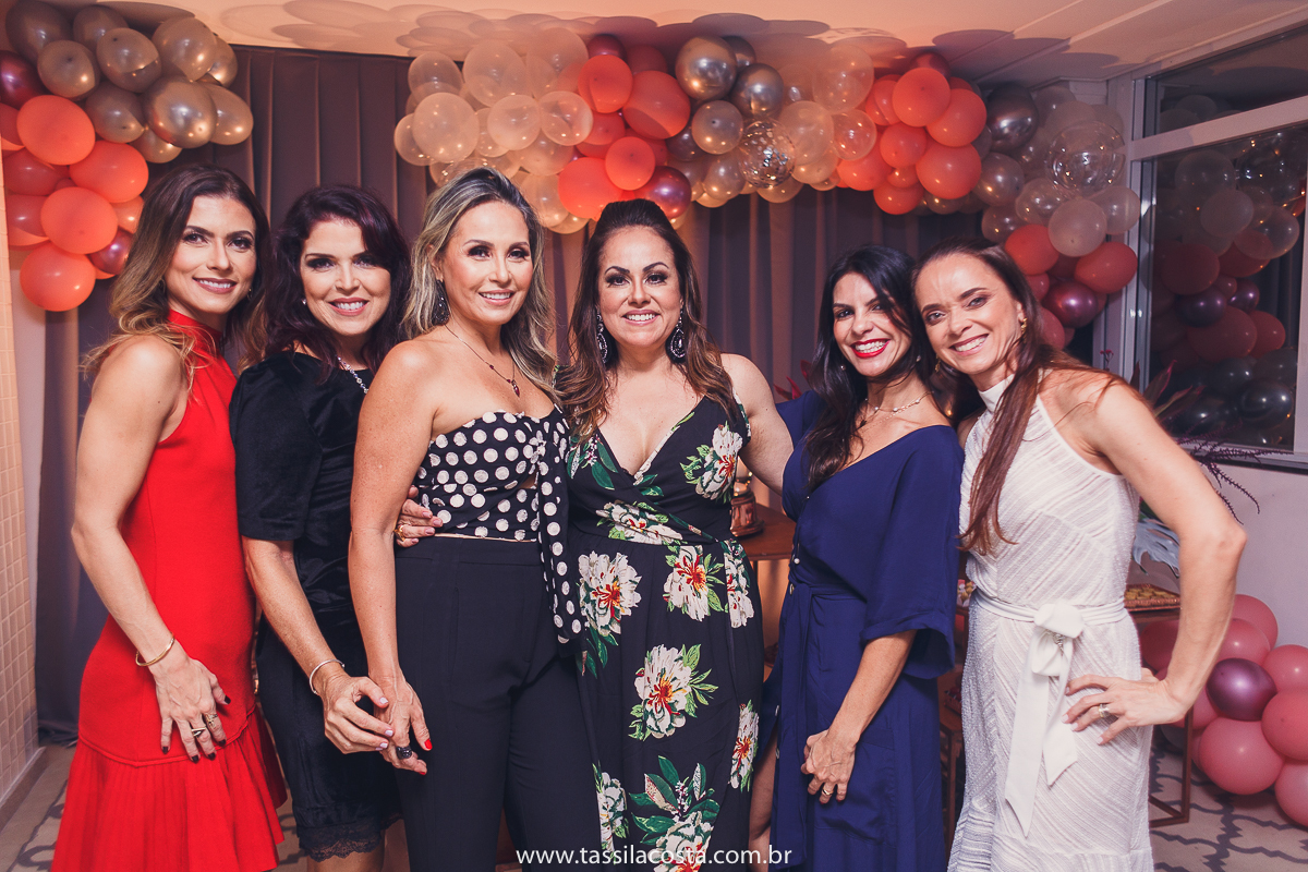 Danuza 50 anos, fotos lindas de aniversário de 50 anos, fotografia de festa de 50 anos na Praia da Costa em Vila Velha ES, fotos lindas, Tássila Costa fotografia, decoração linda para festa de adulto, Tássila Costa fotografia