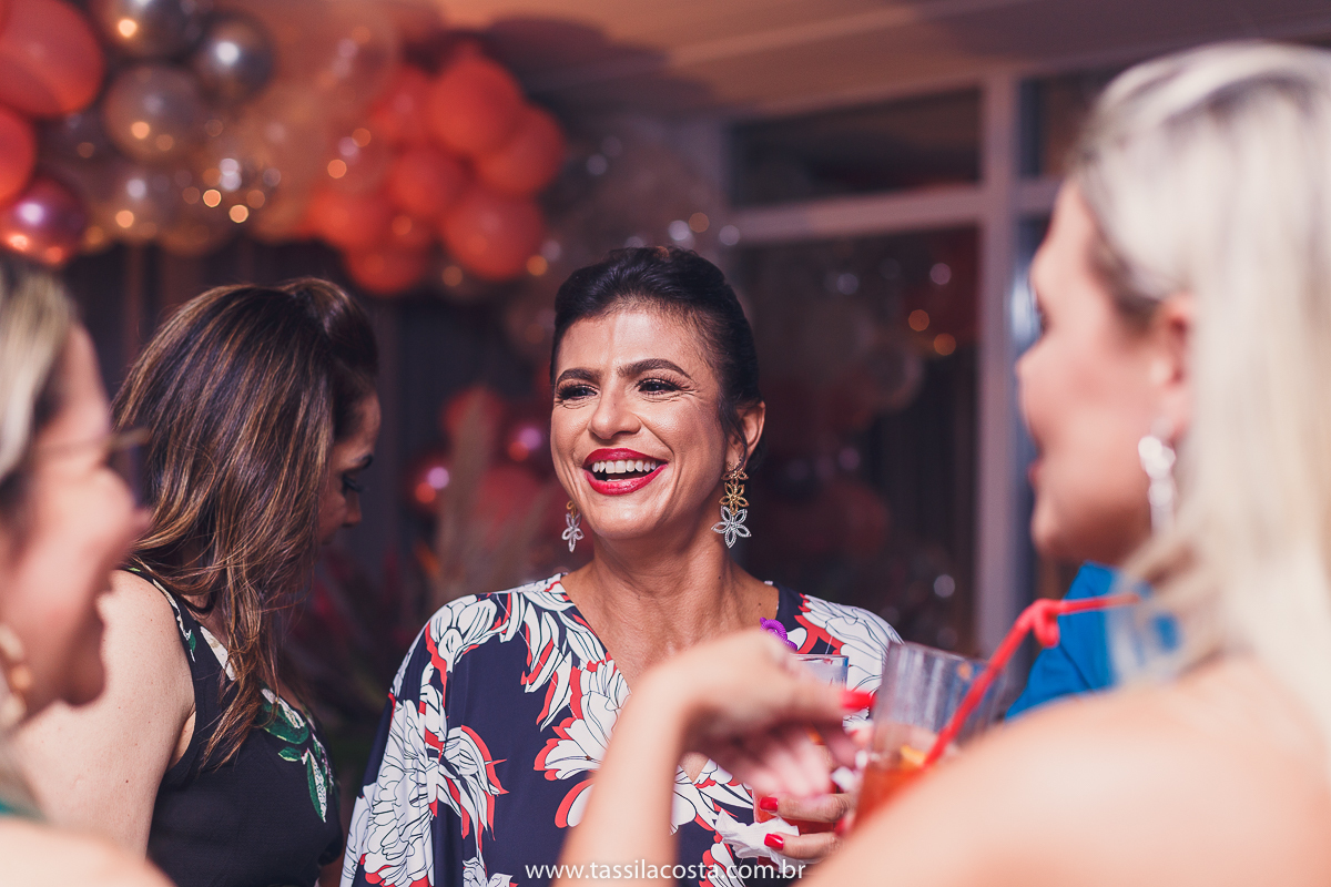 Danuza 50 anos, fotos lindas de aniversário de 50 anos, fotografia de festa de 50 anos na Praia da Costa em Vila Velha ES, fotos lindas, Tássila Costa fotografia, decoração linda para festa de adulto, Tássila Costa fotografia