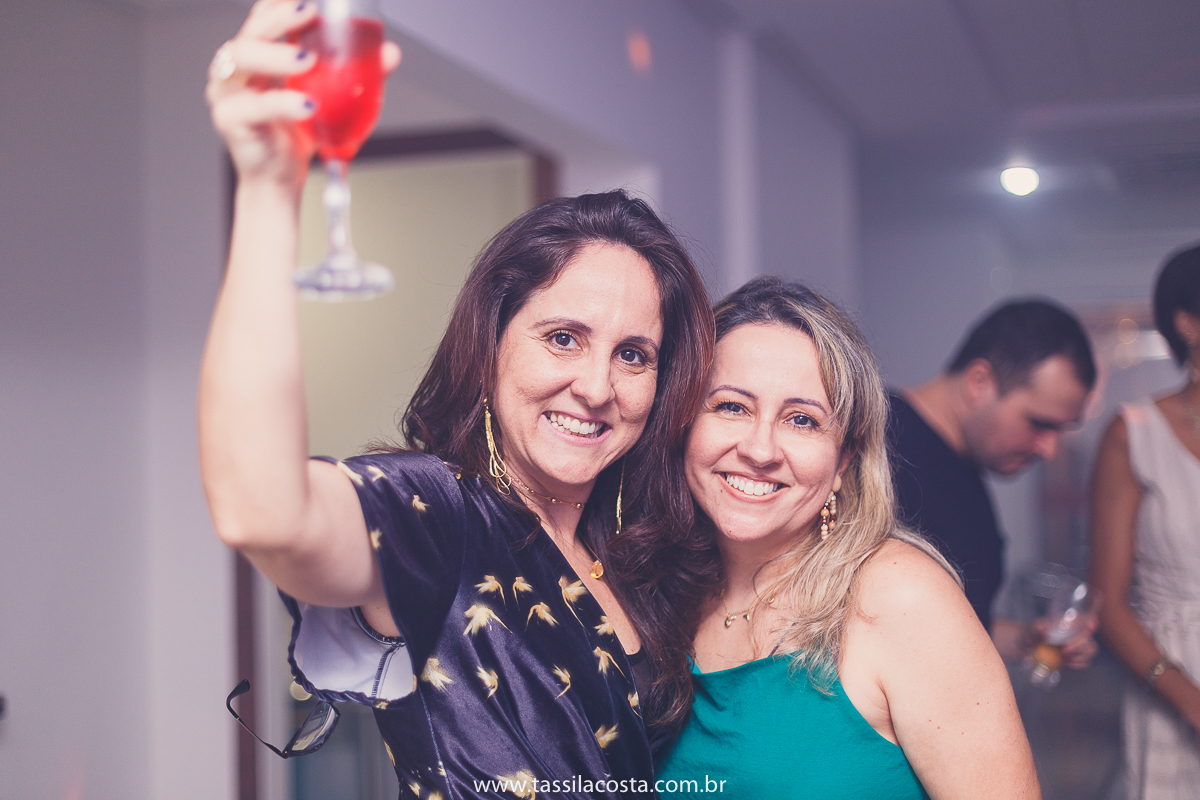 Danuza 50 anos, fotos lindas de aniversário de 50 anos, fotografia de festa de 50 anos na Praia da Costa em Vila Velha ES, fotos lindas, Tássila Costa fotografia, decoração linda para festa de adulto, Tássila Costa fotografia