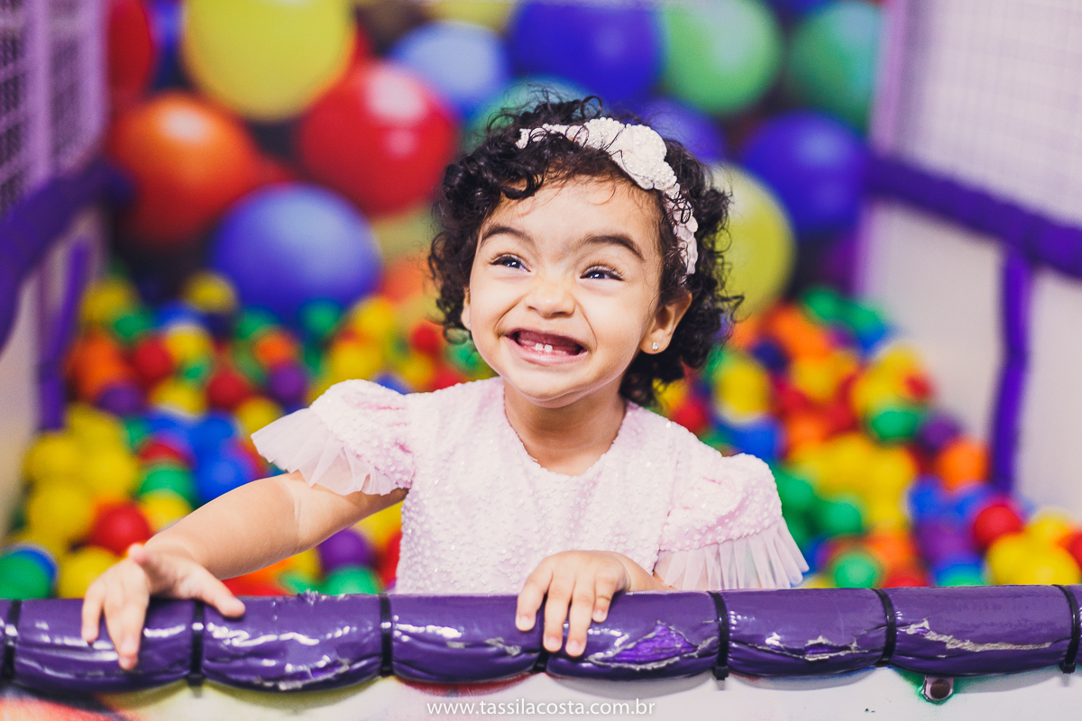 festa super especial, feita no cerimonial Kifarra, em Campo Grande, Cariacica, fotografado por Tássila Costa fotografia, festa no tema Jardim feita no Espírito Santo, fotografia de festa infantil em Vila Velha - ES, festa infantil no Espírito Santo
