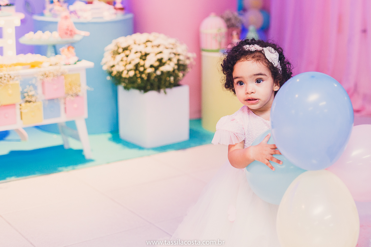 festa super especial, feita no cerimonial Kifarra, em Campo Grande, Cariacica, fotografado por Tássila Costa fotografia, festa no tema Jardim feita no Espírito Santo, fotografia de festa infantil em Vila Velha - ES, festa infantil no Espírito Santo