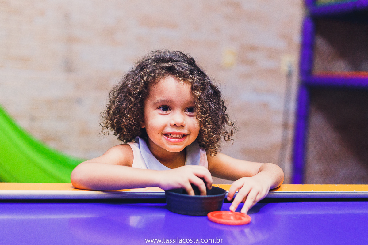 festa super especial, feita no cerimonial Kifarra, em Campo Grande, Cariacica, fotografado por Tássila Costa fotografia, festa no tema Jardim feita no Espírito Santo, fotografia de festa infantil em Vila Velha - ES, festa infantil no Espírito Santo