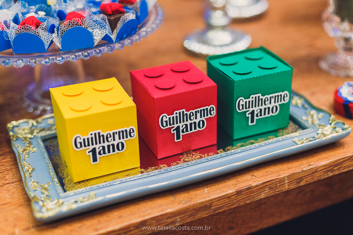 FESTA DE IRMÃOS, EM SERRA ES, FOTOGRAFIA DE FESTA INFANTIL EM VITÓRIA ES, FESTA DE 2 IRMÃOS COM IDADES DIFERENTES, TASSILA COSTA FOTOGRAFIA, TEMA SUPER HERÓI