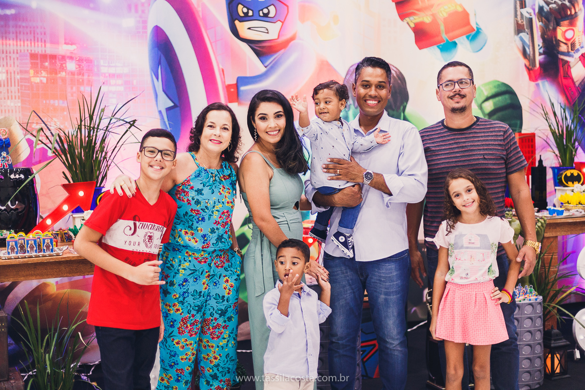 FESTA DE IRMÃOS, EM SERRA ES, FOTOGRAFIA DE FESTA INFANTIL EM VITÓRIA ES, FESTA DE 2 IRMÃOS COM IDADES DIFERENTES, TASSILA COSTA FOTOGRAFIA, TEMA SUPER HERÓI