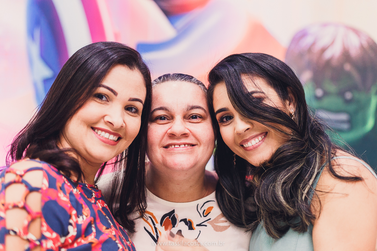 FESTA DE IRMÃOS, EM SERRA ES, FOTOGRAFIA DE FESTA INFANTIL EM VITÓRIA ES, FESTA DE 2 IRMÃOS COM IDADES DIFERENTES, TASSILA COSTA FOTOGRAFIA, TEMA SUPER HERÓI