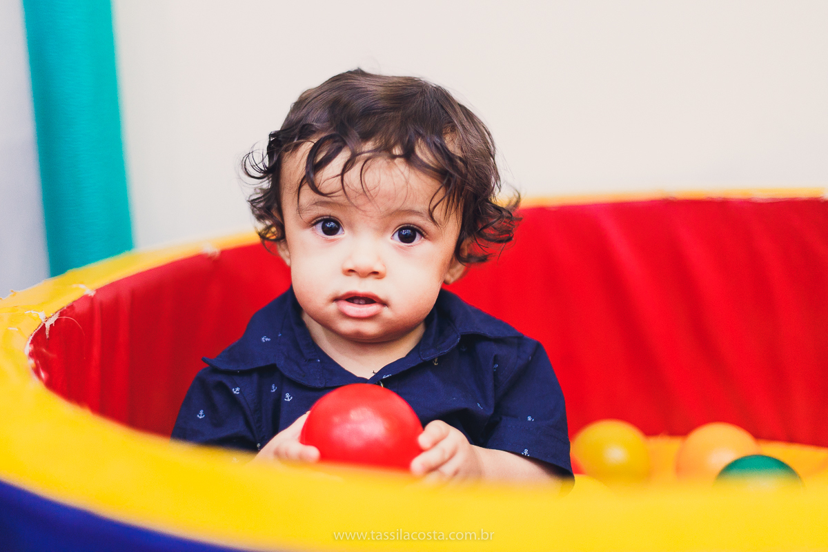 FESTA DE IRMÃOS, EM SERRA ES, FOTOGRAFIA DE FESTA INFANTIL EM VITÓRIA ES, FESTA DE 2 IRMÃOS COM IDADES DIFERENTES, TASSILA COSTA FOTOGRAFIA, TEMA SUPER HERÓI