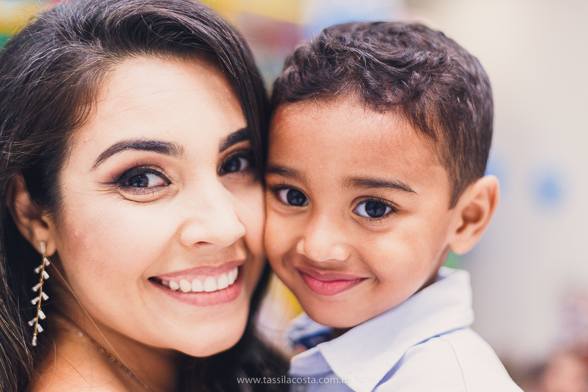 FESTA DE IRMÃOS, EM SERRA ES, FOTOGRAFIA DE FESTA INFANTIL EM VITÓRIA ES, FESTA DE 2 IRMÃOS COM IDADES DIFERENTES, TASSILA COSTA FOTOGRAFIA, TEMA SUPER HERÓI