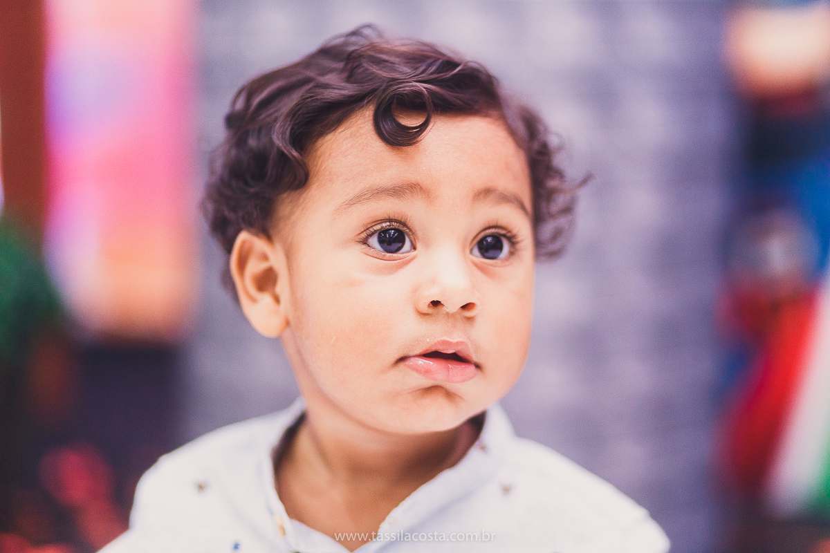 FESTA DE IRMÃOS, EM SERRA ES, FOTOGRAFIA DE FESTA INFANTIL EM VITÓRIA ES, FESTA DE 2 IRMÃOS COM IDADES DIFERENTES, TASSILA COSTA FOTOGRAFIA, TEMA SUPER HERÓI