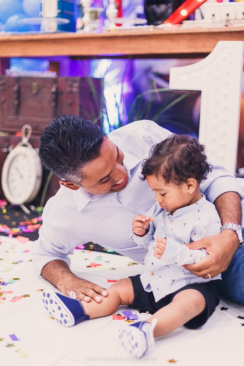 FESTA DE IRMÃOS, EM SERRA ES, FOTOGRAFIA DE FESTA INFANTIL EM VITÓRIA ES, FESTA DE 2 IRMÃOS COM IDADES DIFERENTES, TASSILA COSTA FOTOGRAFIA, TEMA SUPER HERÓI