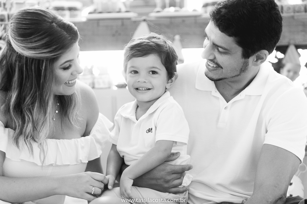 aniversário de criança, festa linda para o Felipe 2 anos, vovó preparou toda a decoração, decoração no tema Monstrinhos, fotografia de festa infantil em Vitória, melhor fotógrafa de festa infantil em Vitória ES, fazendo minha festa em Vitória, 