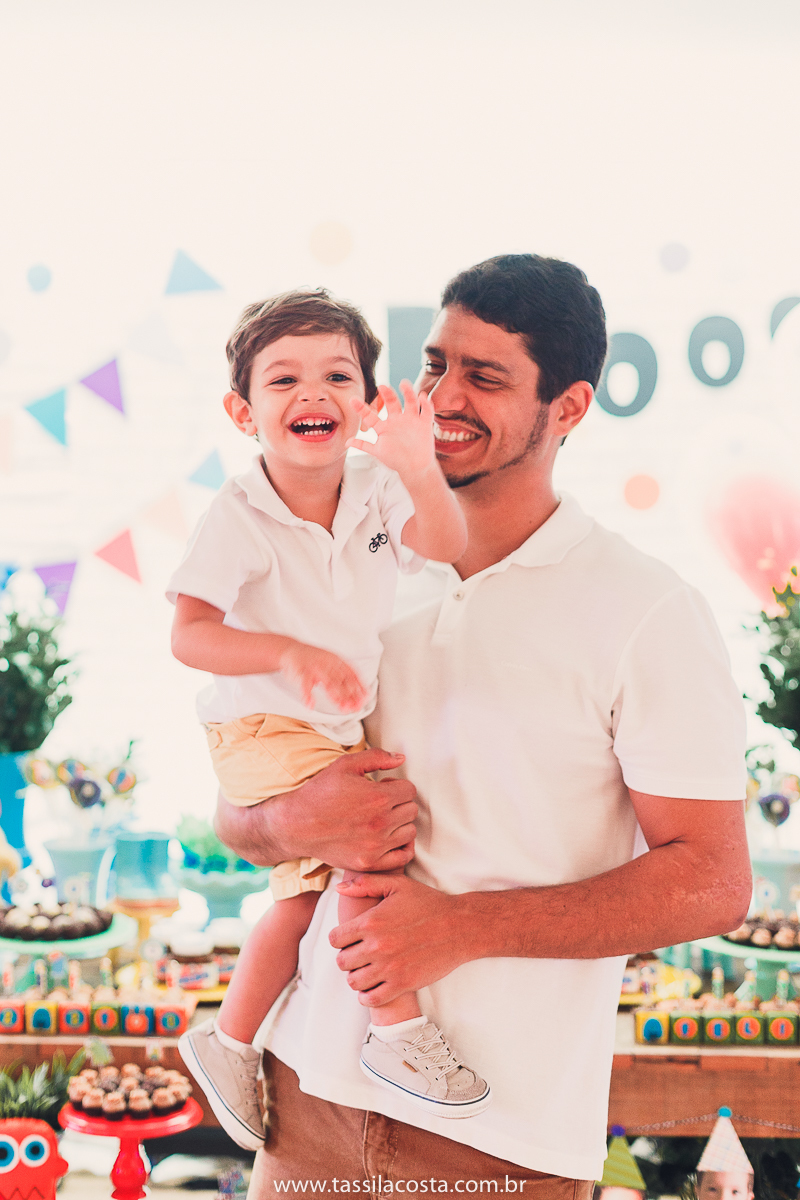 aniversário de criança, festa linda para o Felipe 2 anos, vovó preparou toda a decoração, decoração no tema Monstrinhos, fotografia de festa infantil em Vitória, melhor fotógrafa de festa infantil em Vitória ES, fazendo minha festa em Vitória, 