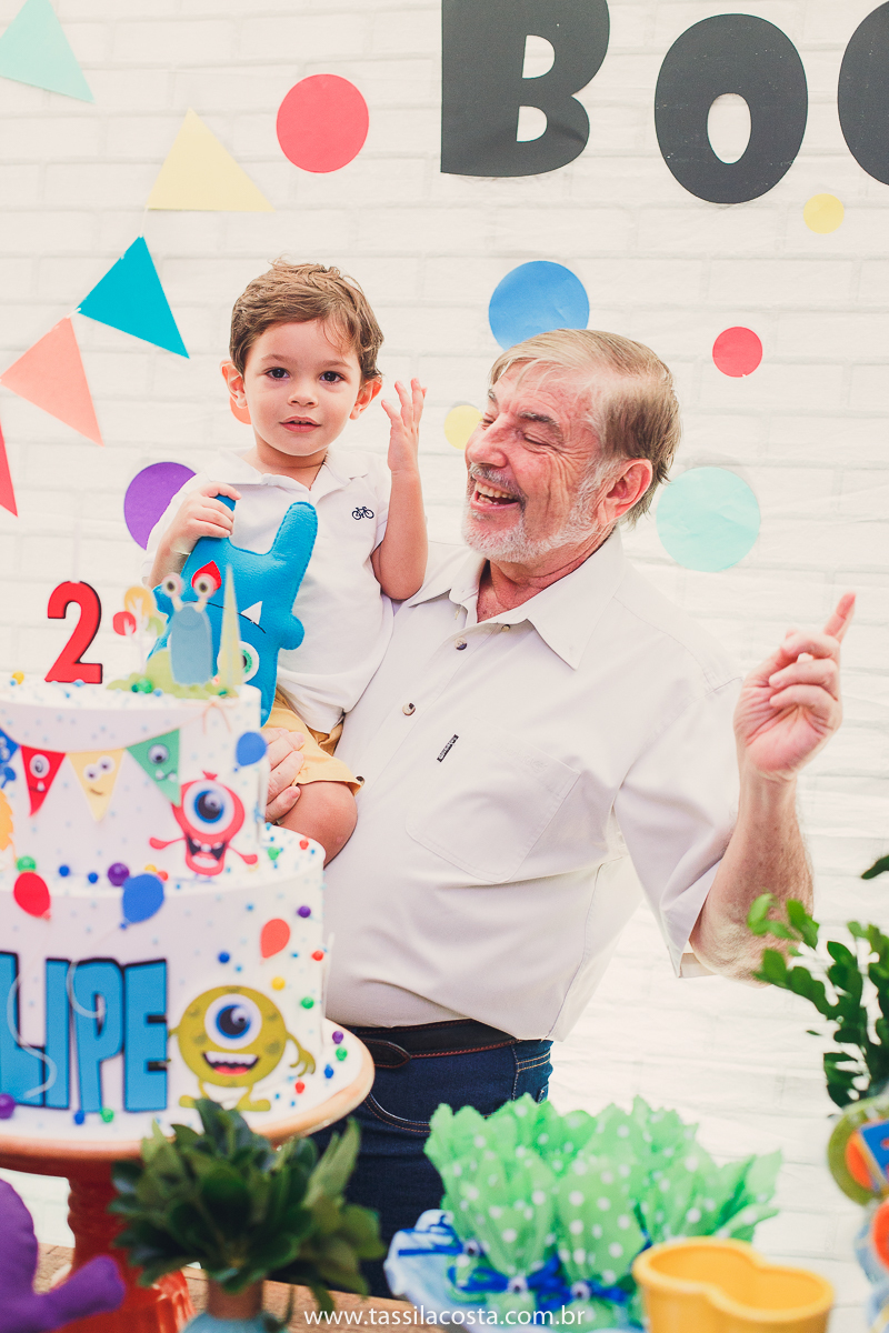 aniversário de criança, festa linda para o Felipe 2 anos, vovó preparou toda a decoração, decoração no tema Monstrinhos, fotografia de festa infantil em Vitória, melhor fotógrafa de festa infantil em Vitória ES, fazendo minha festa em Vitória, 