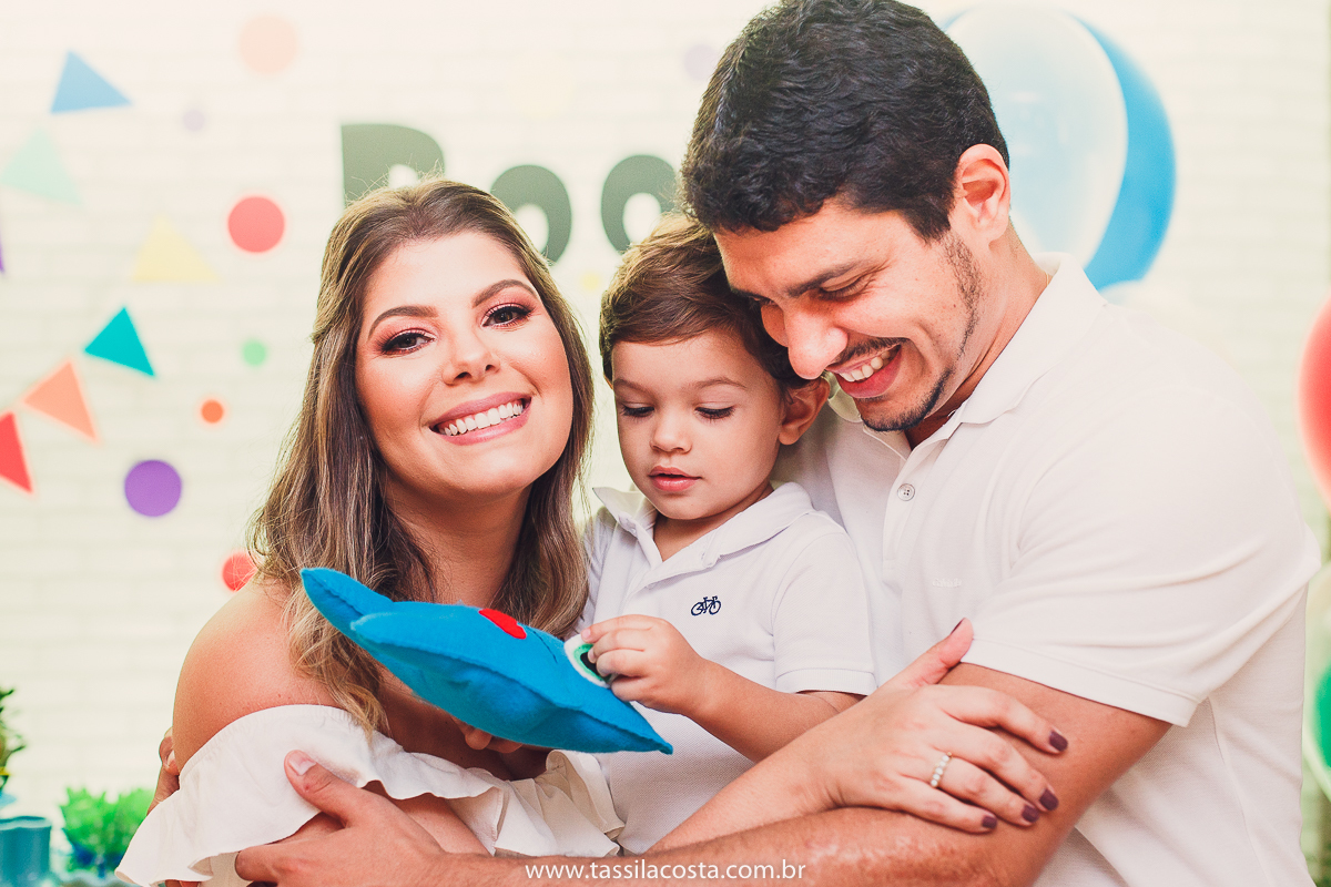 aniversário de criança, festa linda para o Felipe 2 anos, vovó preparou toda a decoração, decoração no tema Monstrinhos, fotografia de festa infantil em Vitória, melhor fotógrafa de festa infantil em Vitória ES, fazendo minha festa em Vitória, 