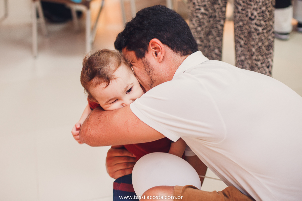 aniversário de criança, festa linda para o Felipe 2 anos, vovó preparou toda a decoração, decoração no tema Monstrinhos, fotografia de festa infantil em Vitória, melhor fotógrafa de festa infantil em Vitória ES, fazendo minha festa em Vitória, 