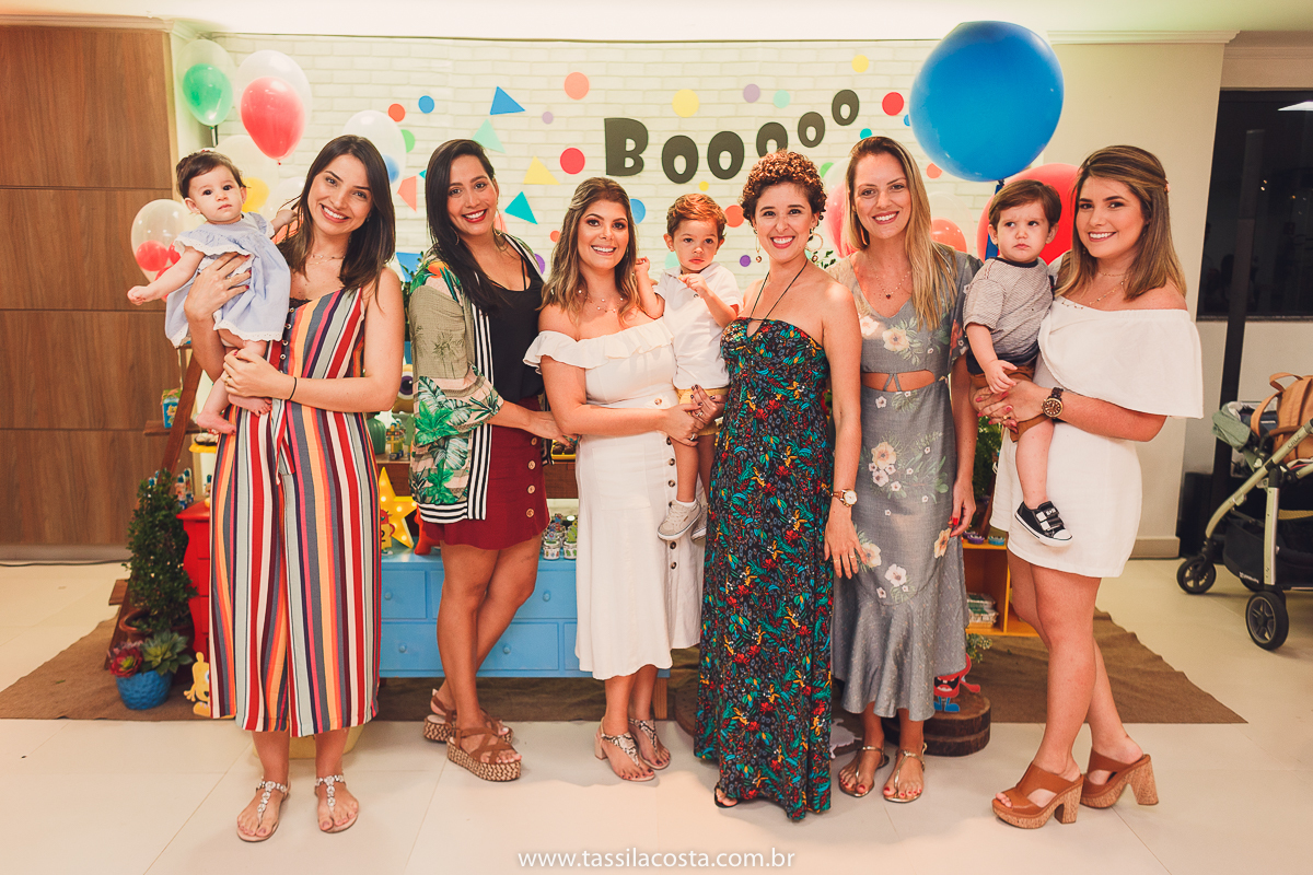 aniversário de criança, festa linda para o Felipe 2 anos, vovó preparou toda a decoração, decoração no tema Monstrinhos, fotografia de festa infantil em Vitória, melhor fotógrafa de festa infantil em Vitória ES, fazendo minha festa em Vitória, 