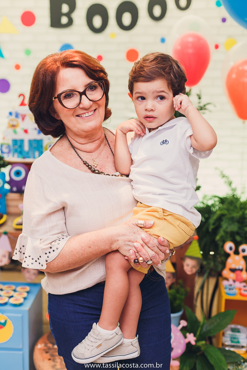 aniversário de criança, festa linda para o Felipe 2 anos, vovó preparou toda a decoração, decoração no tema Monstrinhos, fotografia de festa infantil em Vitória, melhor fotógrafa de festa infantil em Vitória ES, fazendo minha festa em Vitória, 