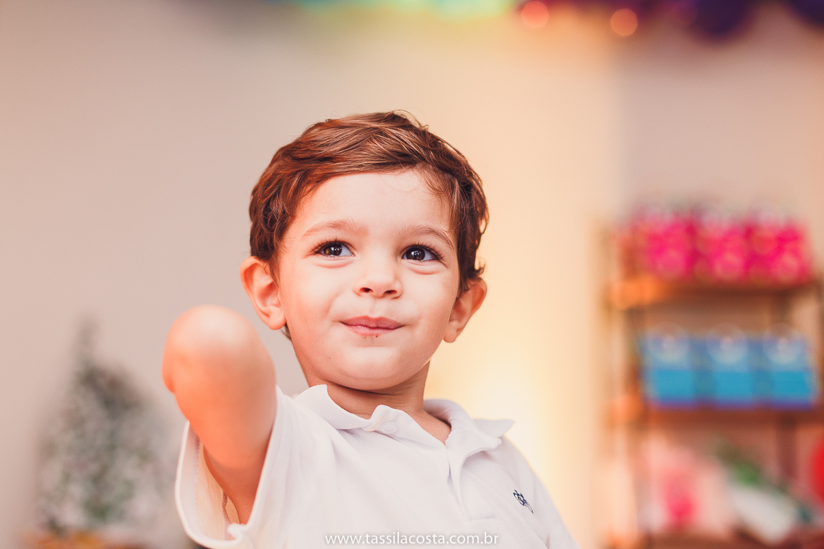 aniversário de criança, festa linda para o Felipe 2 anos, vovó preparou toda a decoração, decoração no tema Monstrinhos, fotografia de festa infantil em Vitória, melhor fotógrafa de festa infantil em Vitória ES, fazendo minha festa em Vitória, 