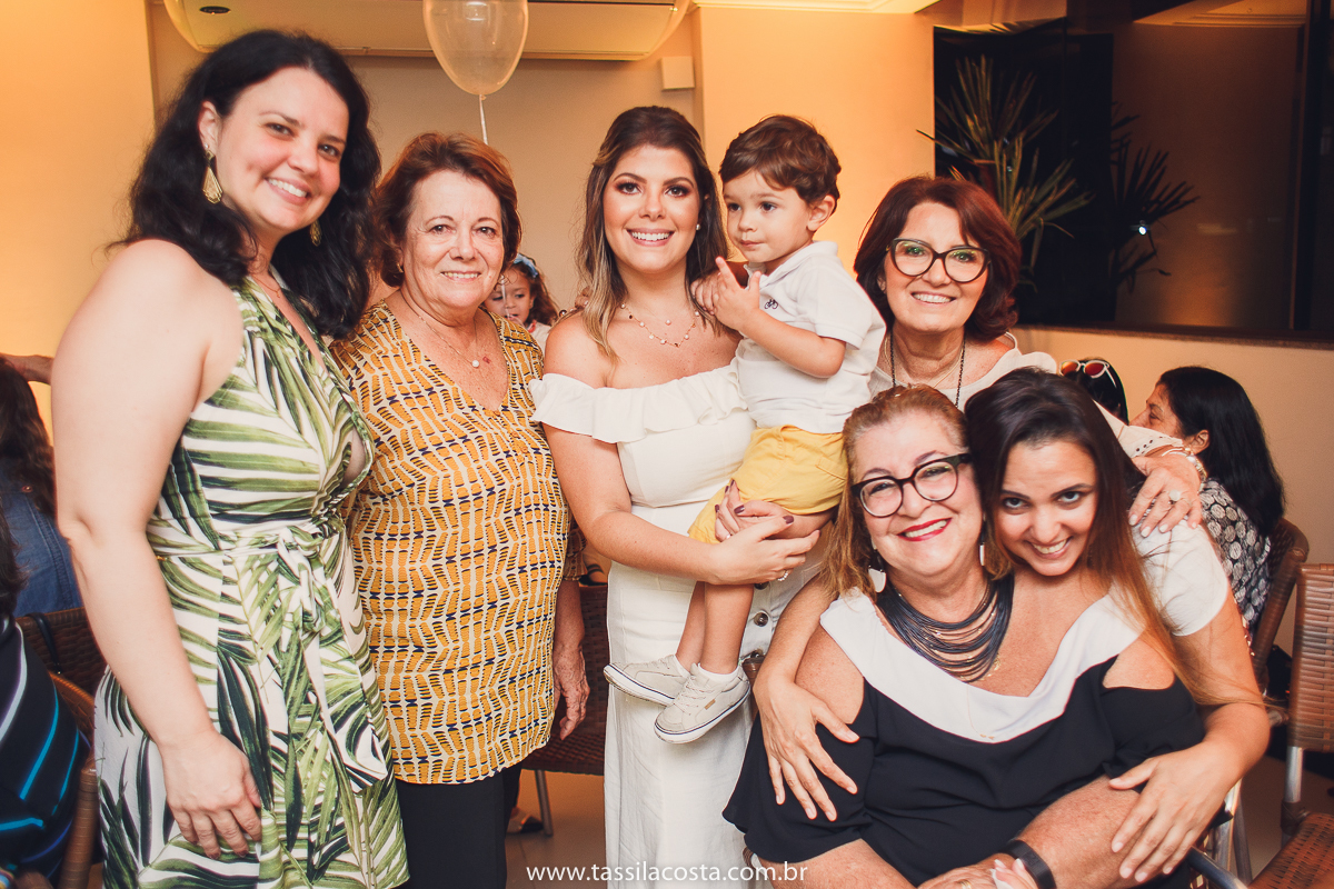 aniversário de criança, festa linda para o Felipe 2 anos, vovó preparou toda a decoração, decoração no tema Monstrinhos, fotografia de festa infantil em Vitória, melhor fotógrafa de festa infantil em Vitória ES, fazendo minha festa em Vitória, 