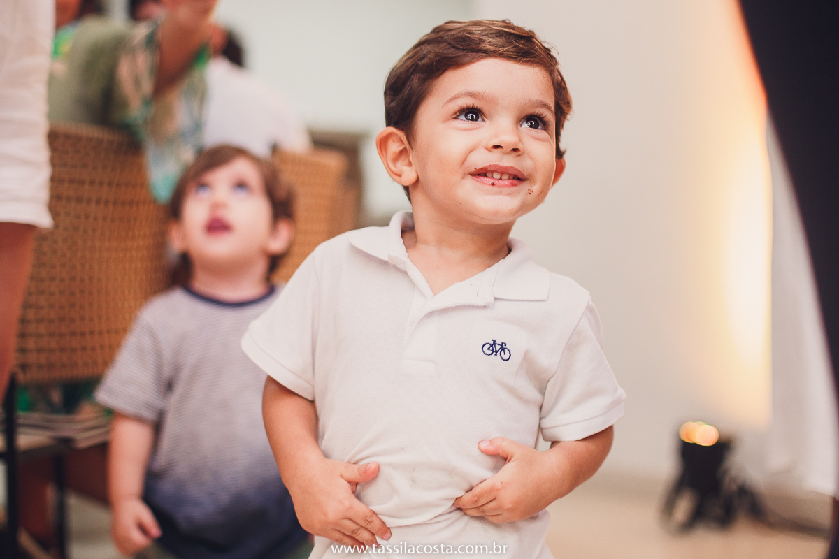 aniversário de criança, festa linda para o Felipe 2 anos, vovó preparou toda a decoração, decoração no tema Monstrinhos, fotografia de festa infantil em Vitória, melhor fotógrafa de festa infantil em Vitória ES, fazendo minha festa em Vitória, 