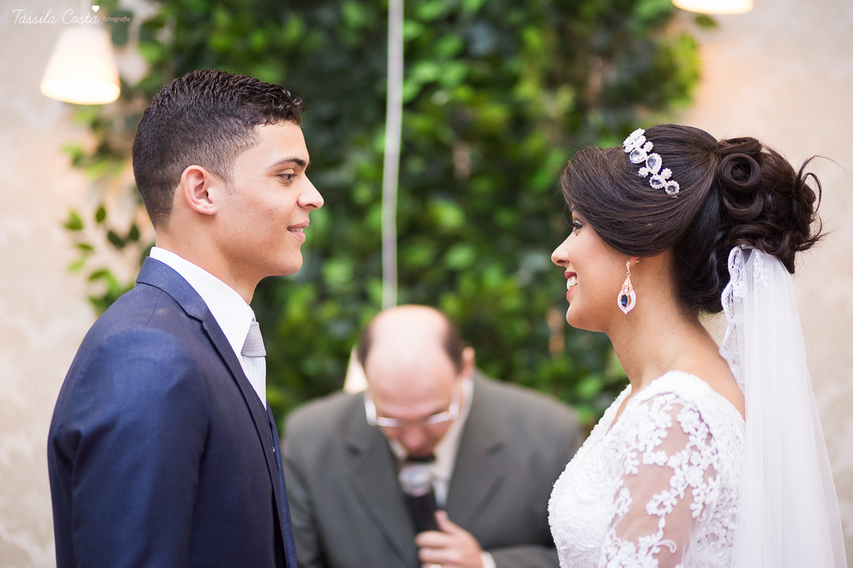 fotos em casamento, casando em vila velha, casando no espírito santo, culto da igreja batista, casamento lindo e cheio de emoções, fotografia de casamento