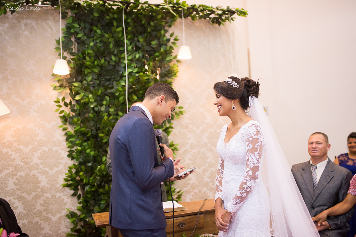 fotos em casamento, casando em vila velha, casando no espírito santo, culto da igreja batista, casamento lindo e cheio de emoções, fotografia de casamento