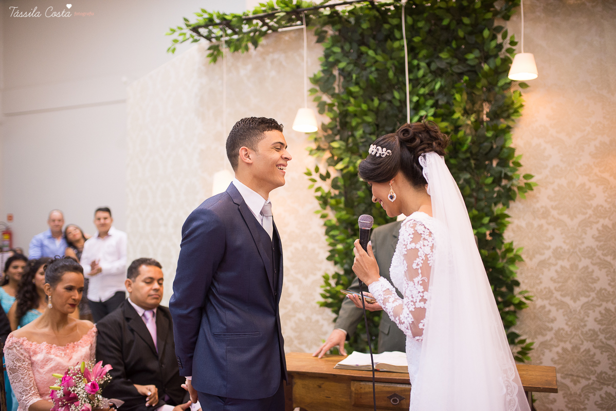 fotos em casamento, casando em vila velha, casando no espírito santo, culto da igreja batista, casamento lindo e cheio de emoções, fotografia de casamento