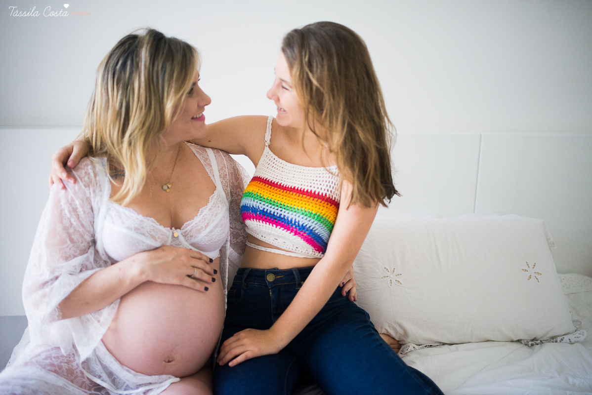 ensaio de gestante feito em casa, ju brandão, grávida linda, família abençoada e querida, amei fotografá-los, rapina do tacho vem aí, mãe de 3, fotos em vix es