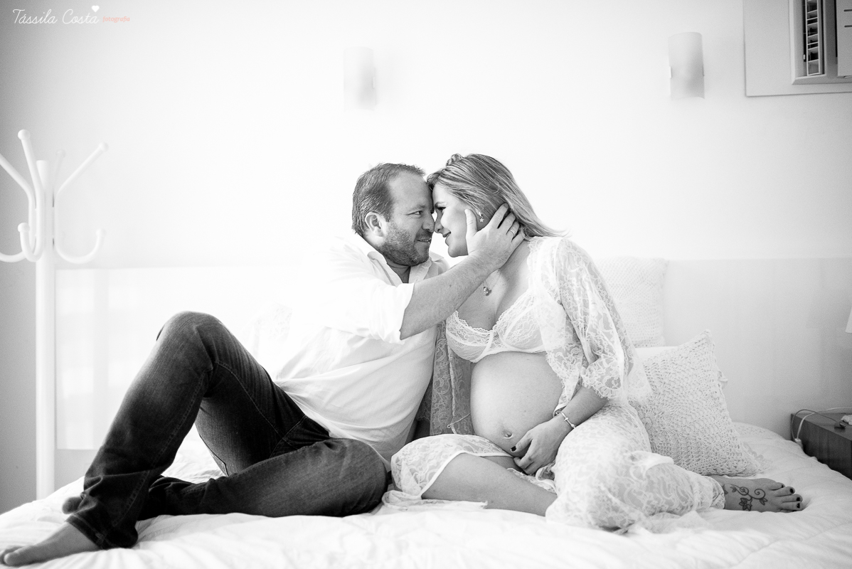 ensaio de gestante feito em casa, ju brandão, grávida linda, família abençoada e querida, amei fotografá-los, rapina do tacho vem aí, mãe de 3, fotos em vix es