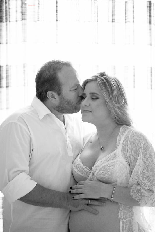 ensaio de gestante feito em casa, ju brandão, grávida linda, família abençoada e querida, amei fotografá-los, rapina do tacho vem aí, mãe de 3, fotos em vix es