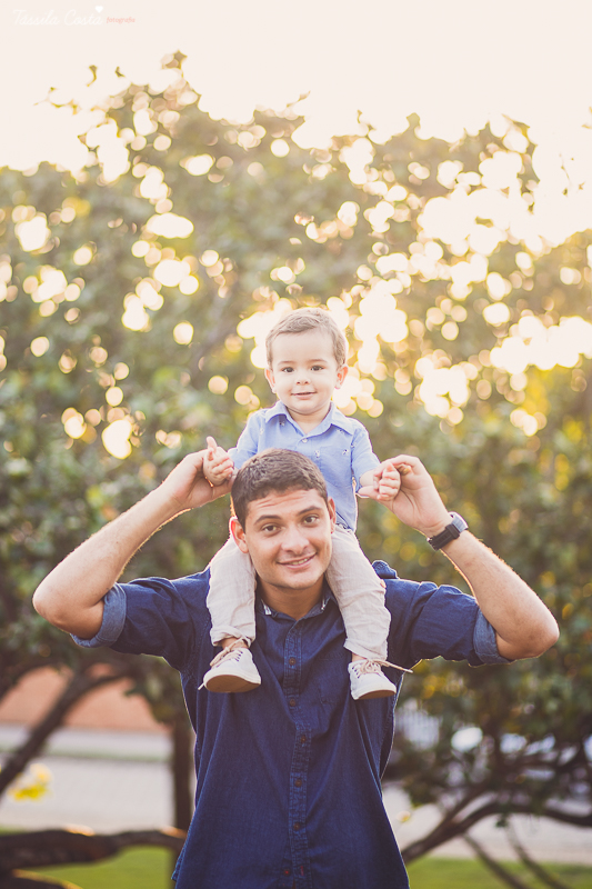 fotos de gestante, na ilha do frade, fotos lindas da gestante Karol e papai Leleco, com o irmãozinho Ruan, poses para fotos em família com irmão mais velho, mae de 2, vitória es