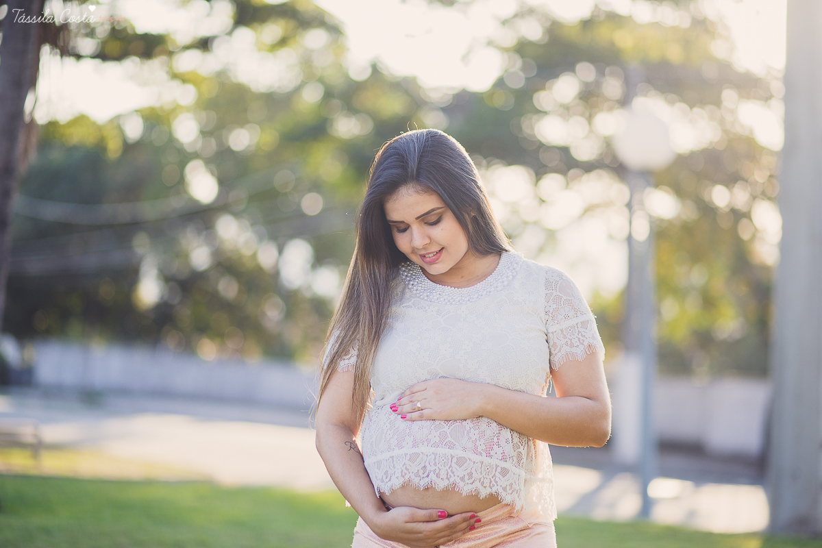 fotos de gestante, na ilha do frade, fotos lindas da gestante Karol e papai Leleco, com o irmãozinho Ruan, poses para fotos em família com irmão mais velho, mae de 2, vitória es