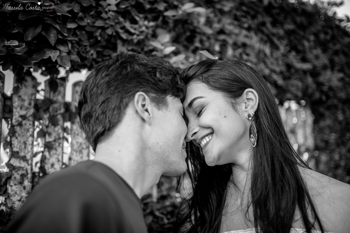 ensaio pré wedding em meio à natureza, noivos apaixonados, o casamento do ano, casamento de dia, casamento na praia, matara e allan, fotografia de tássila costa fotografia, dia lindo para fotos