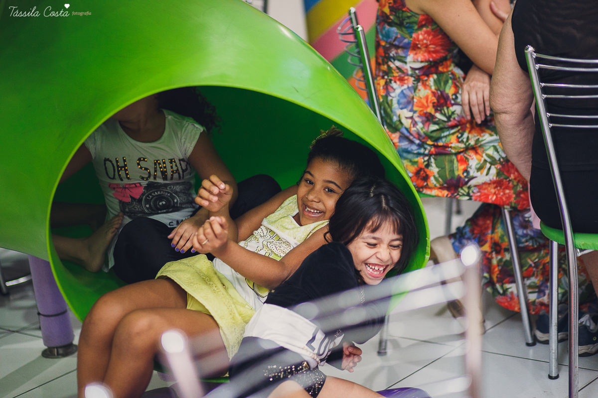 aniversário de 5 anos, da Gabriella, no cerimonial Ratimboom, em Campo Grande, Cariacica, cerimonial excelente para festa infantil, decoração de festa infantil super colorida